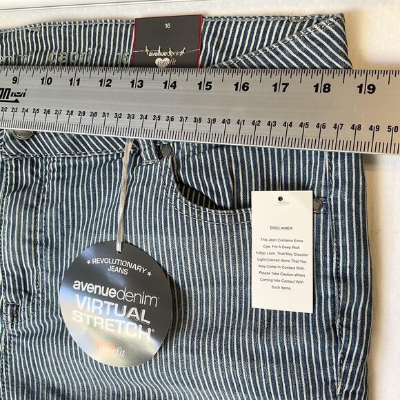 Avenue Women Jeans 16 Blue Denim Striped Capri Virtual Stretch Button 21" - Picture 4 of 10